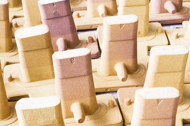resin-coated products for casting process